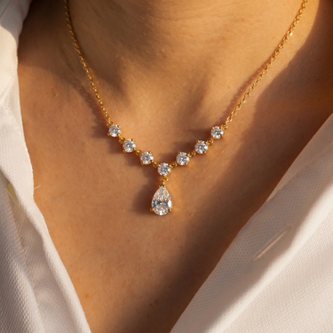 Pear Shaped 7 Round Cut Diamond Drop Station Necklace