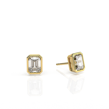 Solitaire Emerald Diamond Earring in Bezel Setting - Le Bezel 