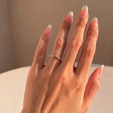 Scattered Diamond Thorn Wedding Band