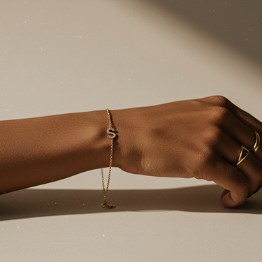 Diamond Letter Bracelet 0.1-0.3CTW Real Diamond - Le Bezel 