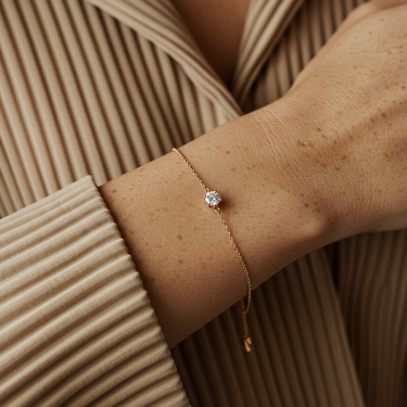 Solitaire Round Diamond Bracelet in Four Prong Setting - Le Bezel 